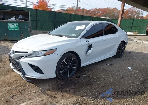 2018 Toyota Camry Xse V6 z USA, uszkodzony, nr VIN 4T1BZ1HK9JU019193